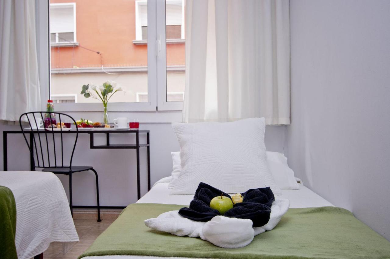 Barcelona City North Hostal Zewnętrze zdjęcie